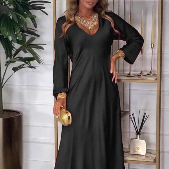 Full Size V-Neck Long Sleeve Midi Dress Plus Size | New Relaxed Fit Solid Dress - Picture 1 of 6